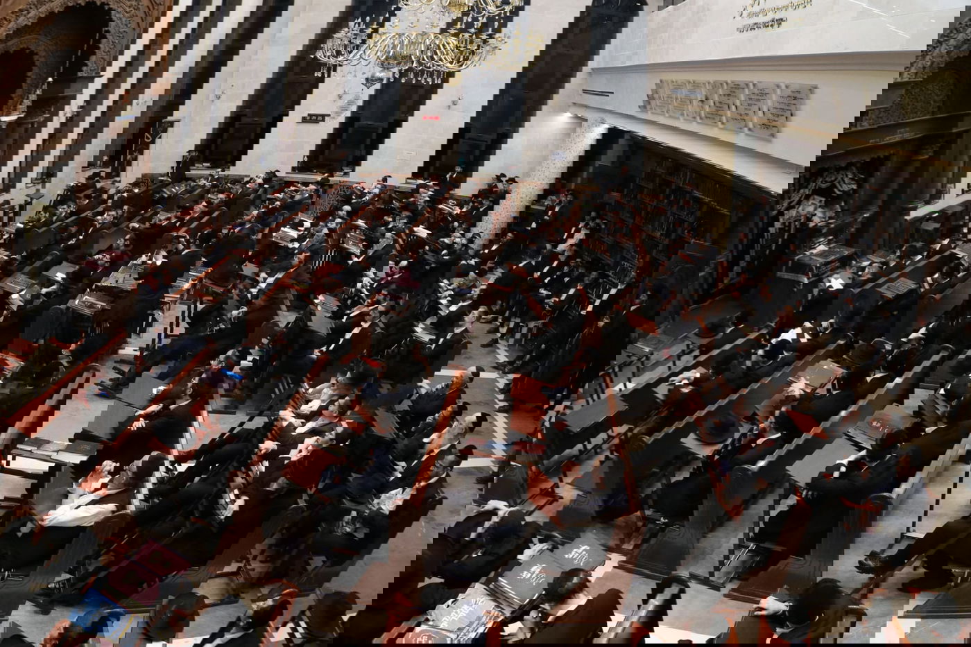 עצרת הספד על הגאון רבי זאב ברלין זצ"ל, בהיכל ישיבת 'גאון יעקב' 