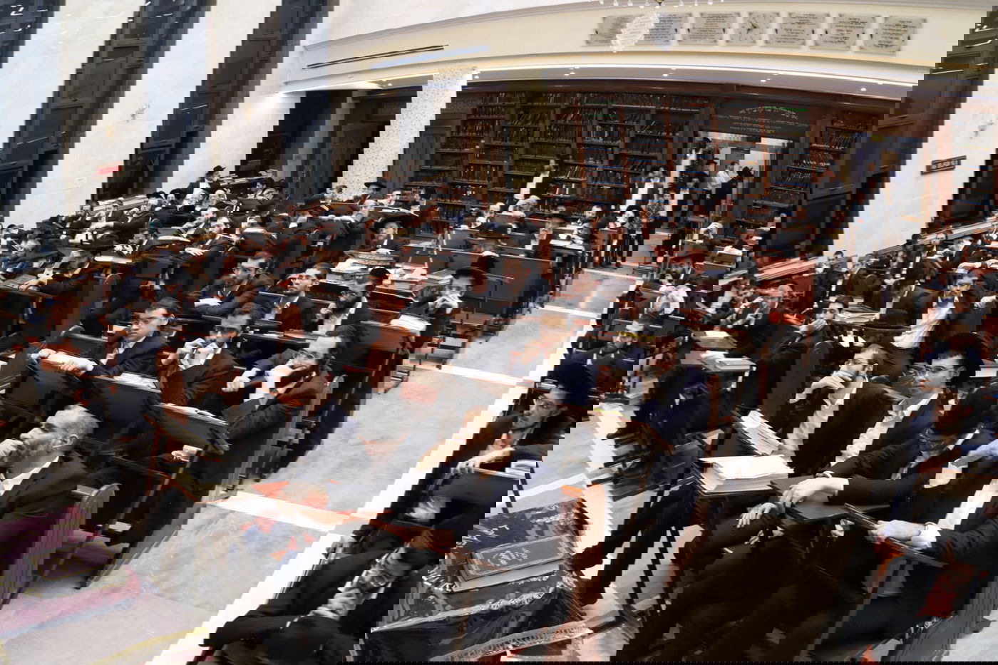 עצרת הספד על הגאון רבי זאב ברלין זצ"ל, בהיכל ישיבת 'גאון יעקב' 