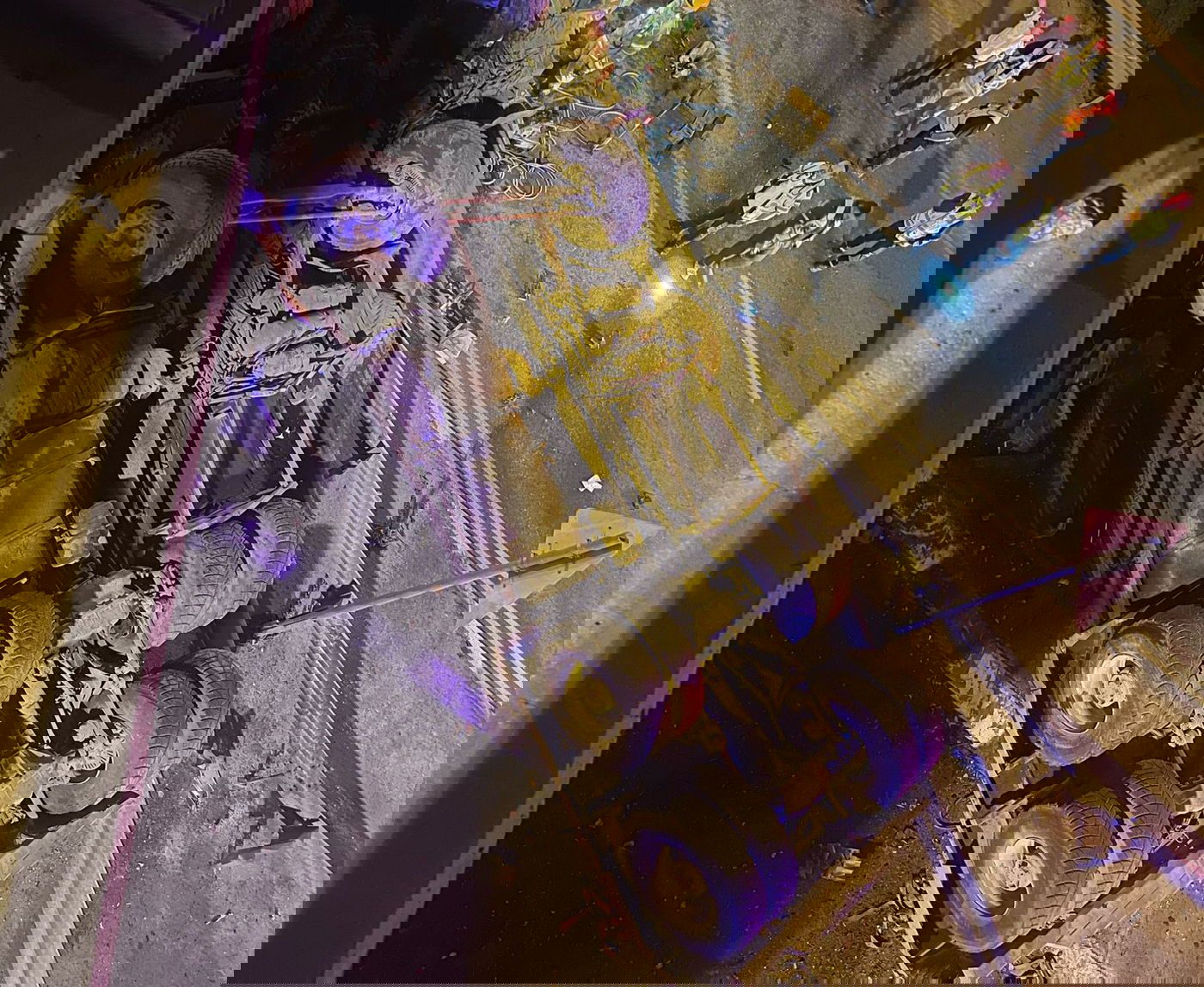 תאונה חריגה בבן שמן: משאית התהפכה מהגשר, הנהג נהרג