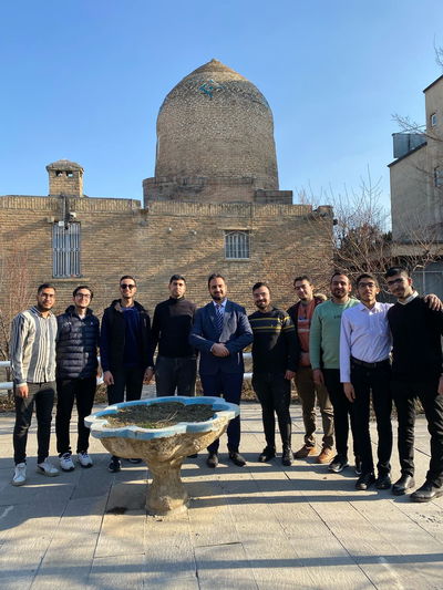 בראשות רבה של איראן: כך נראתה קריאת המגילה סמוך לקבר מרדכי ואסתר | צפו