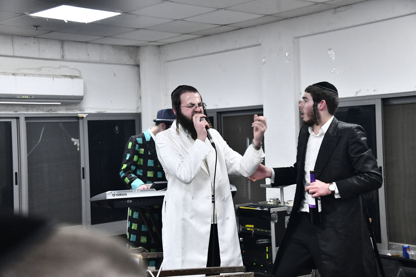 ליל פורים אצל הגאון רבי משה הלל הירש 