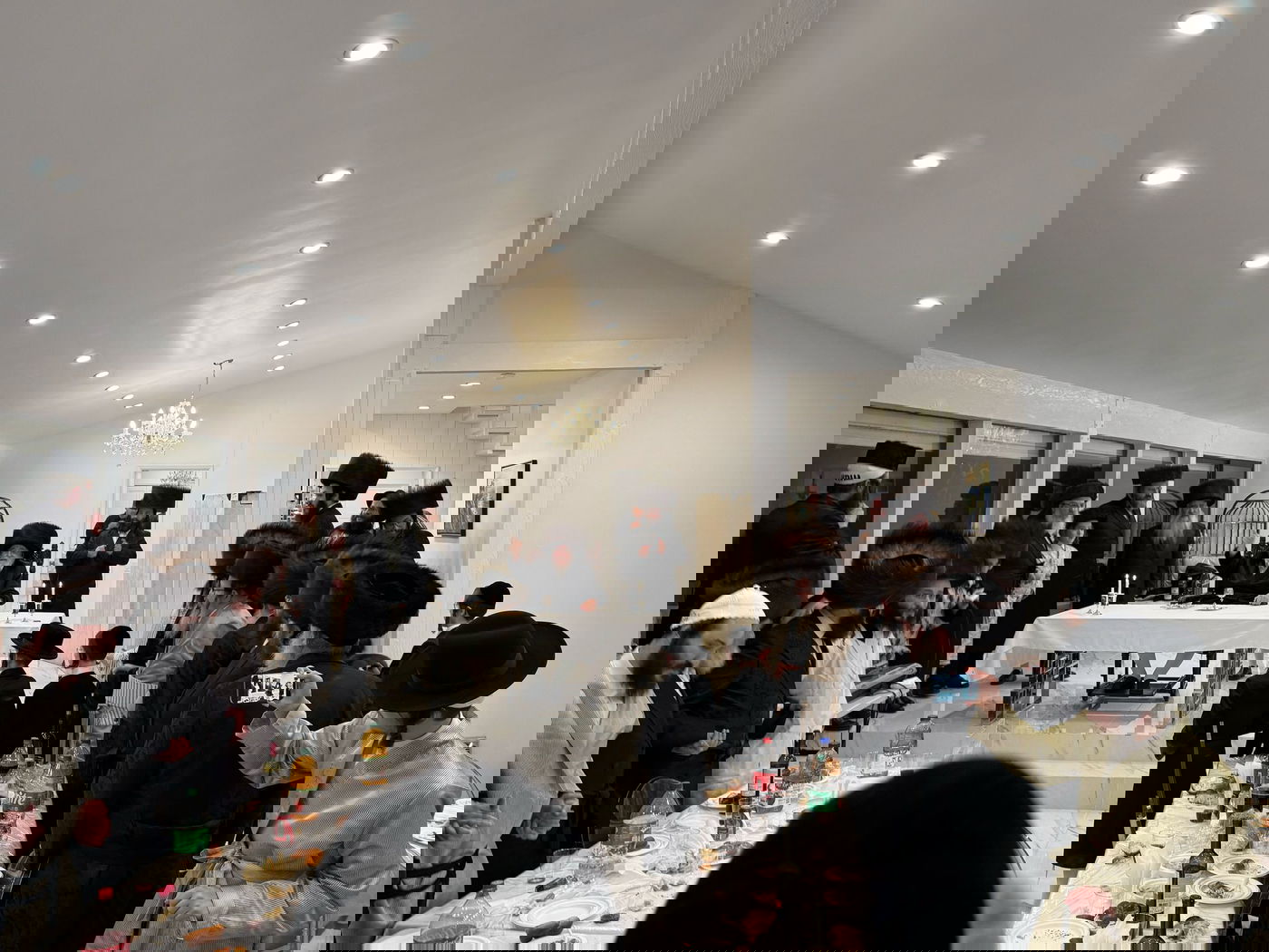 פורים אצל האדמו"ר מויז'ניץ בלוס אנג'לס 