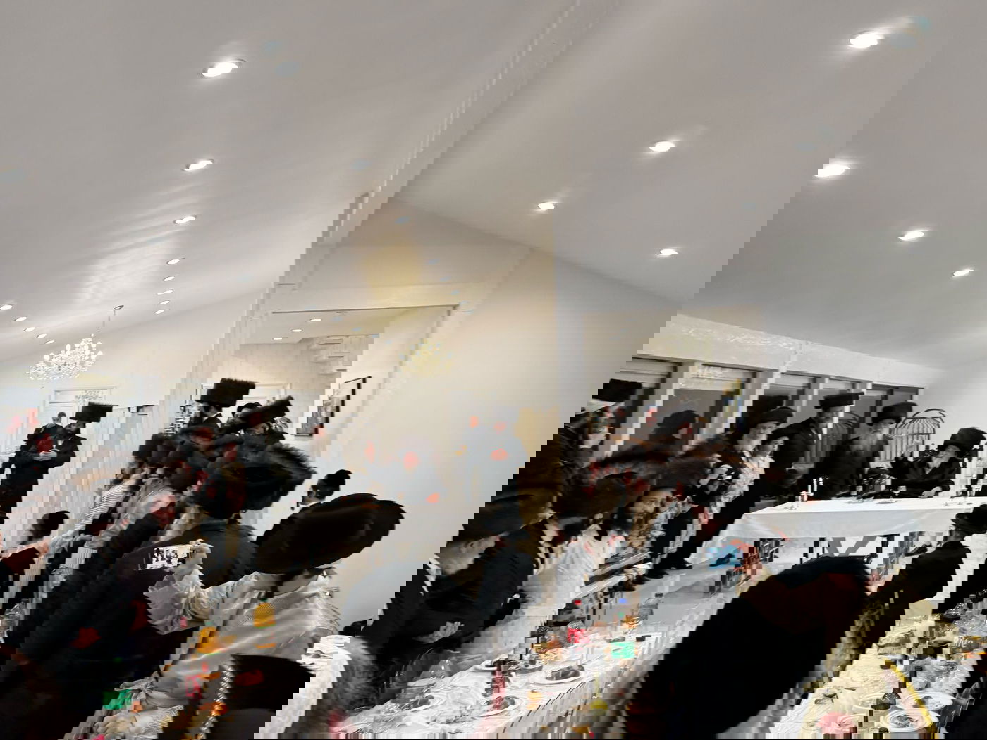 פורים אצל האדמו"ר מויז'ניץ בלוס אנג'לס 