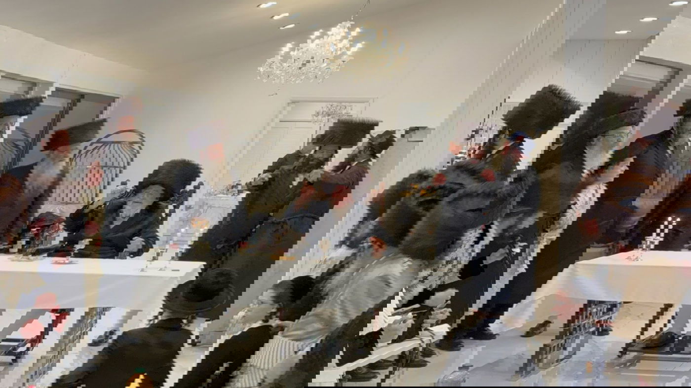 פורים אצל האדמו"ר מויז'ניץ בלוס אנג'לס 