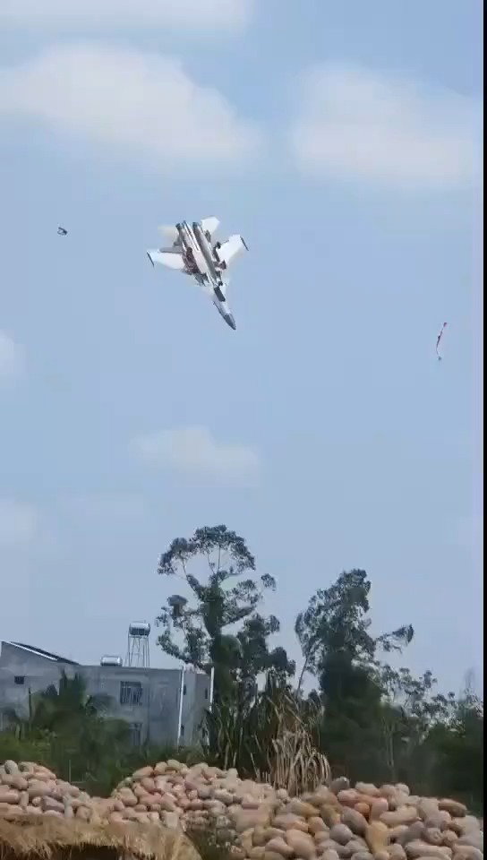 זירת ההתרסקות בסין