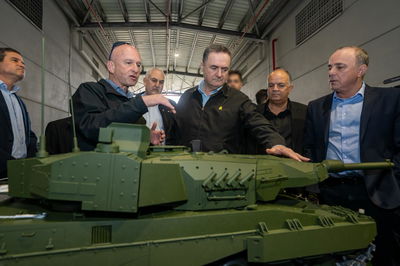 שר הביטחון ישראל כ"ץ ברפאל