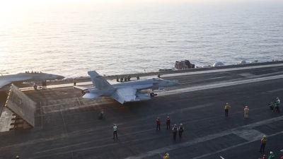 מטוס קרב של ארה"ב בדרכו לתקוף בתימן