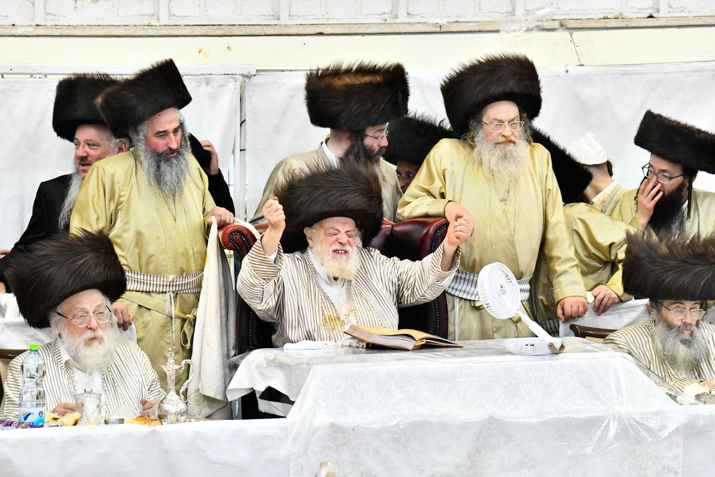 פורים בחצה"ק תולדות אהרן