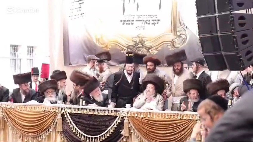 פורים אצל הגה"צ רבי יעקב מאיר שכטר