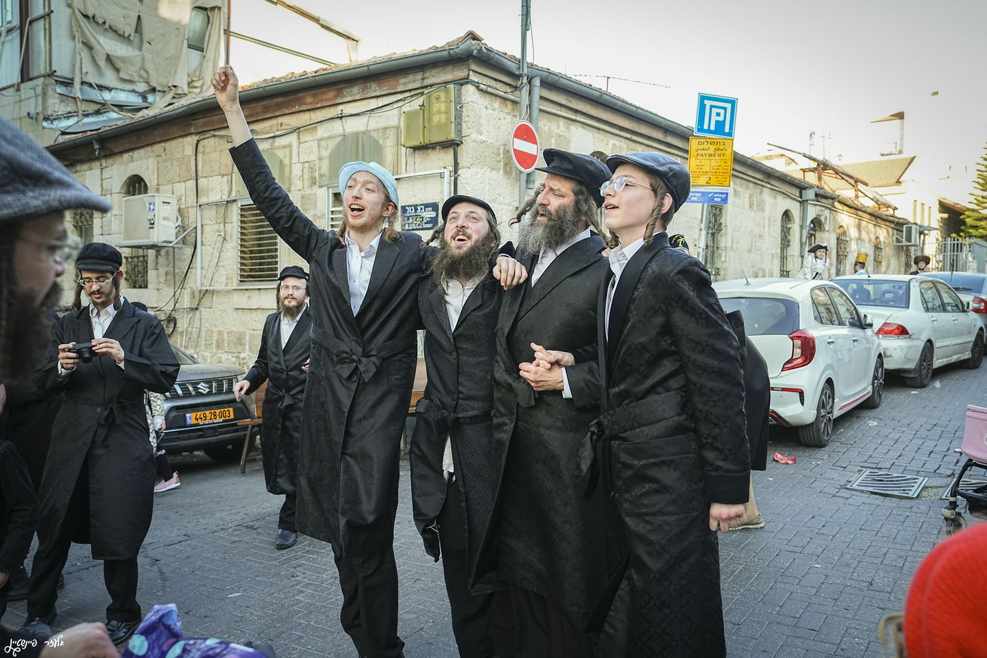 פורים ברחובות ירושלים