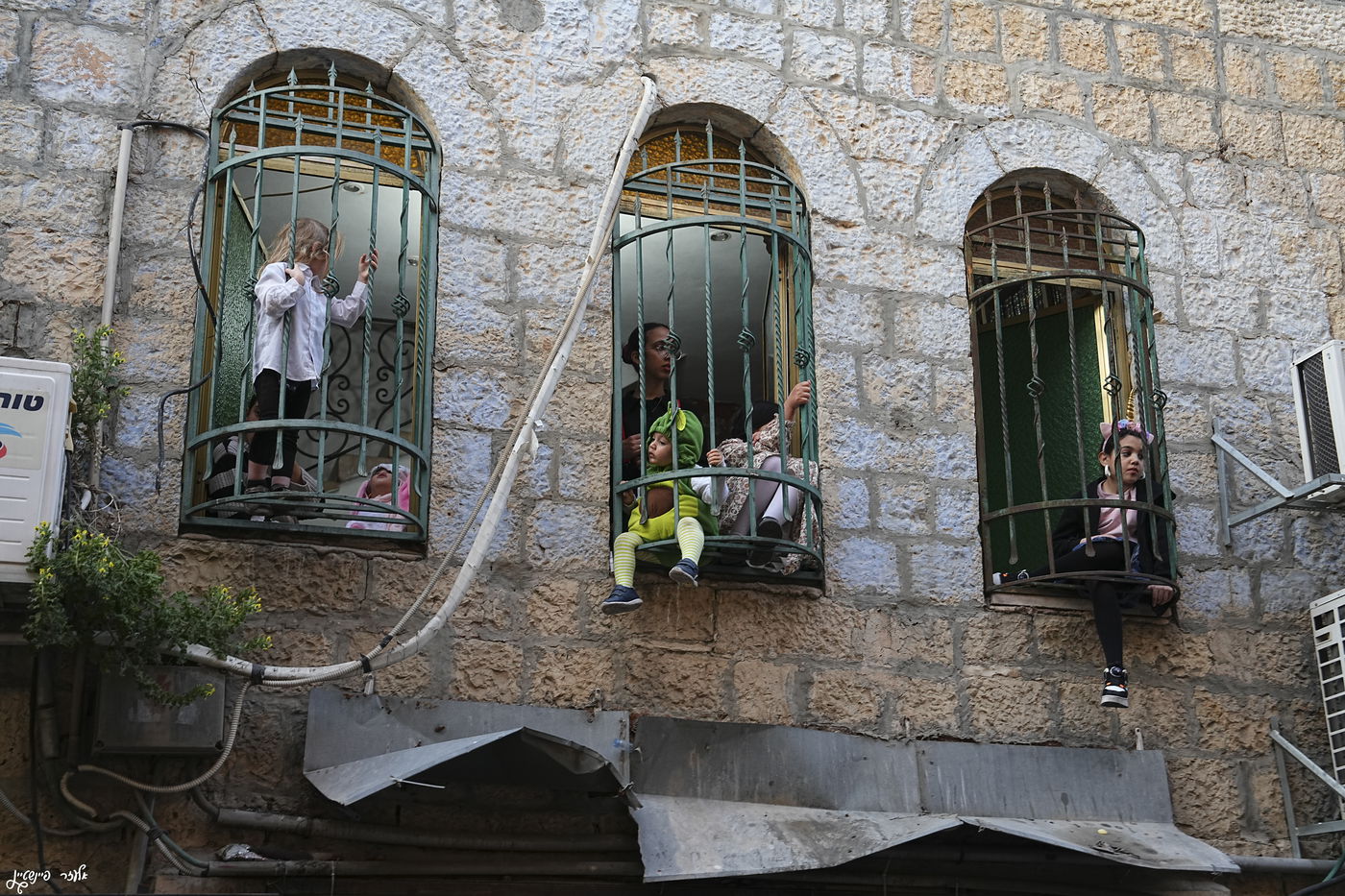 פורים ברחובות ירושלים