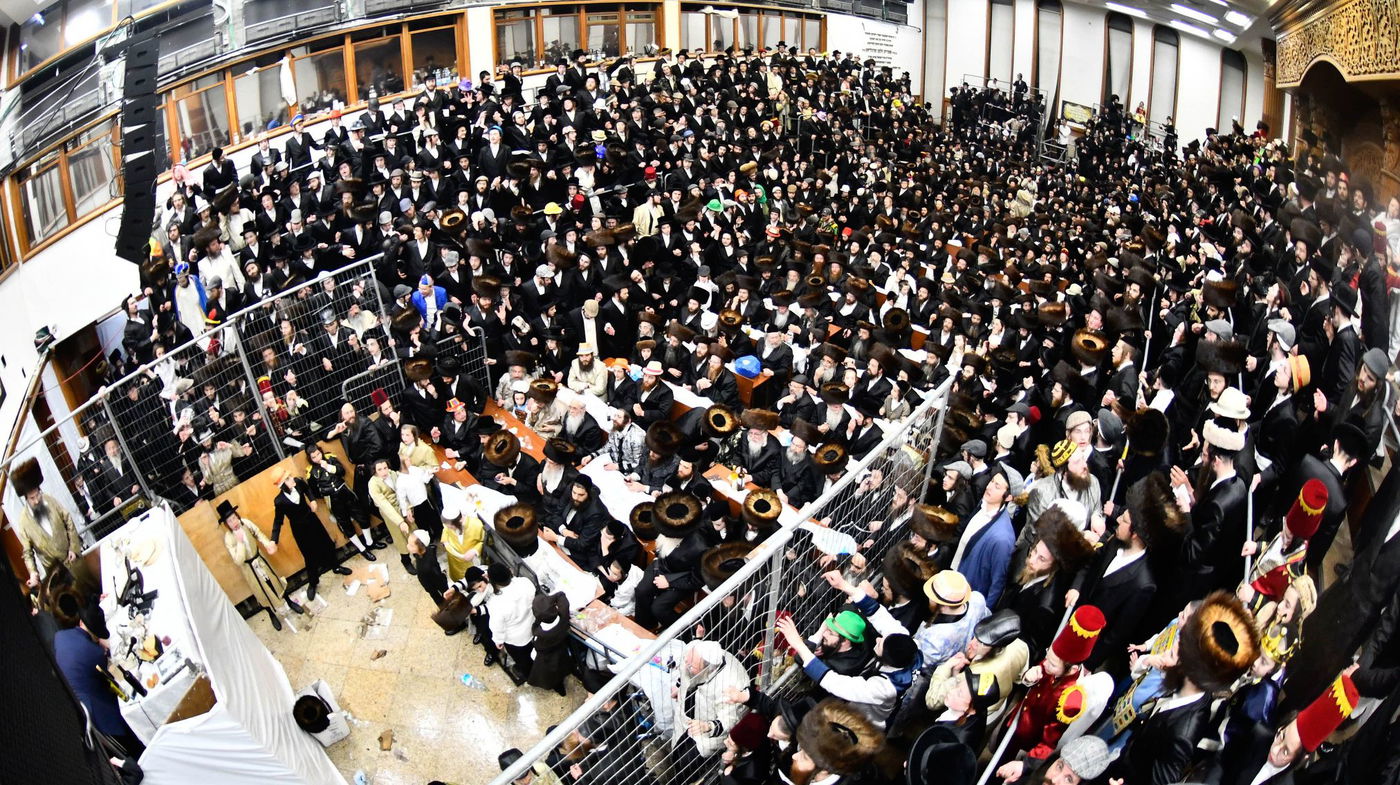 פורים בחצה"ק רחמסטריווקא