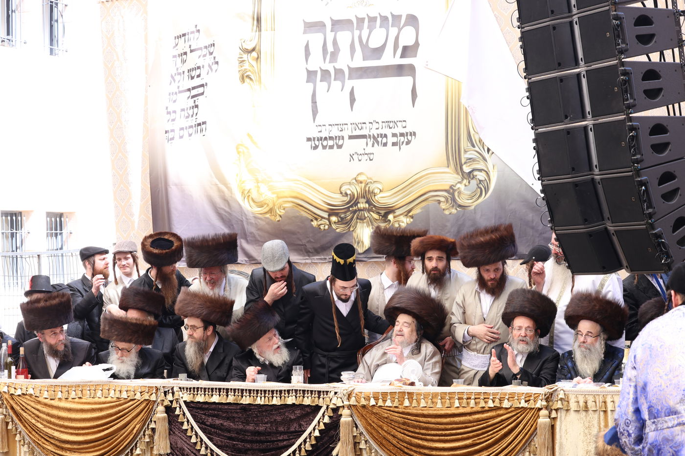 פורים אצל הגה"צ רבי יעקב מאיר שכטר