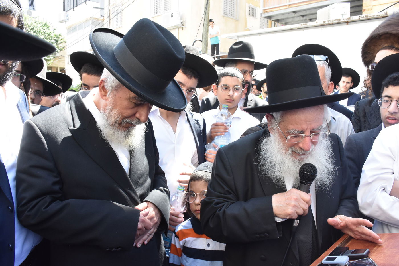 מסע הלווית הרה"ג רבי יחיאל תם זצ"ל