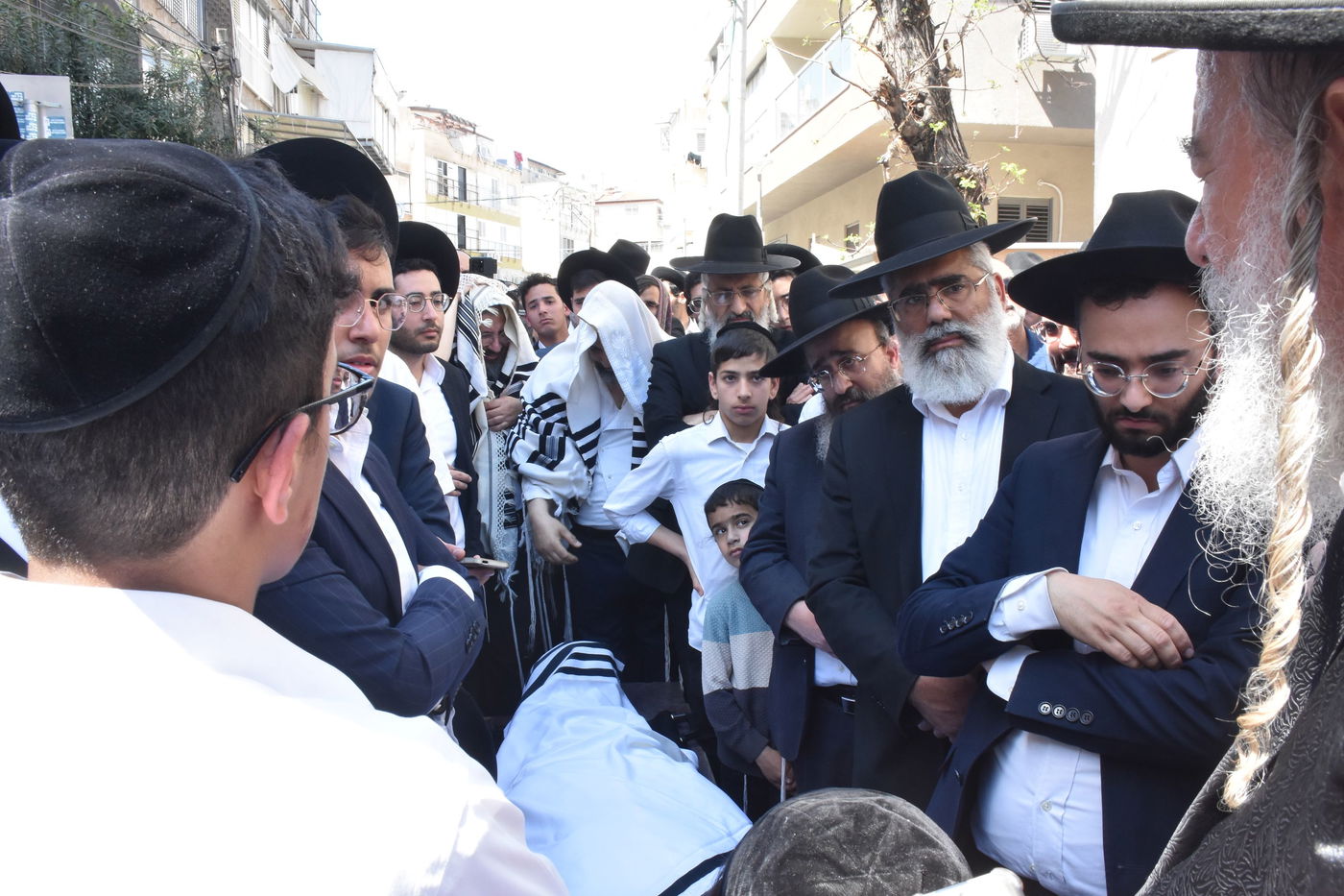 מסע הלווית הרה"ג רבי יחיאל תם זצ"ל