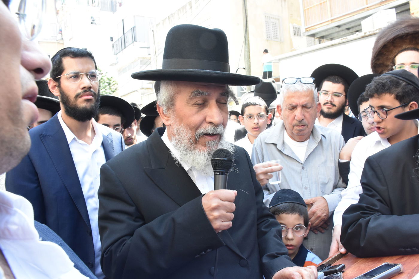 מסע הלווית הרה"ג רבי יחיאל תם זצ"ל