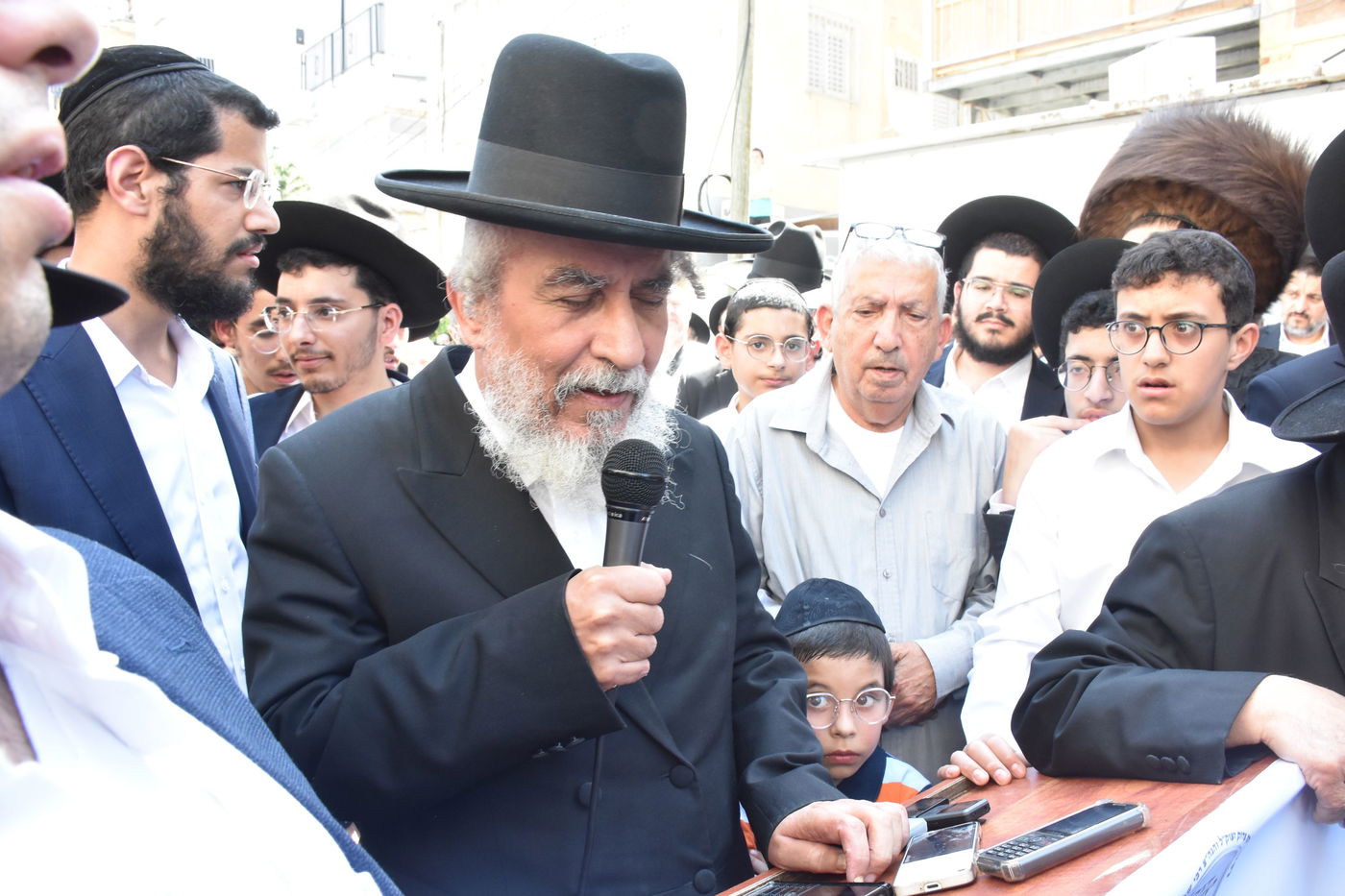 מסע הלווית הרה"ג רבי יחיאל תם זצ"ל