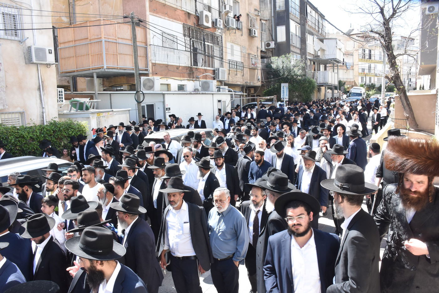 מסע הלווית הרה"ג רבי יחיאל תם זצ"ל