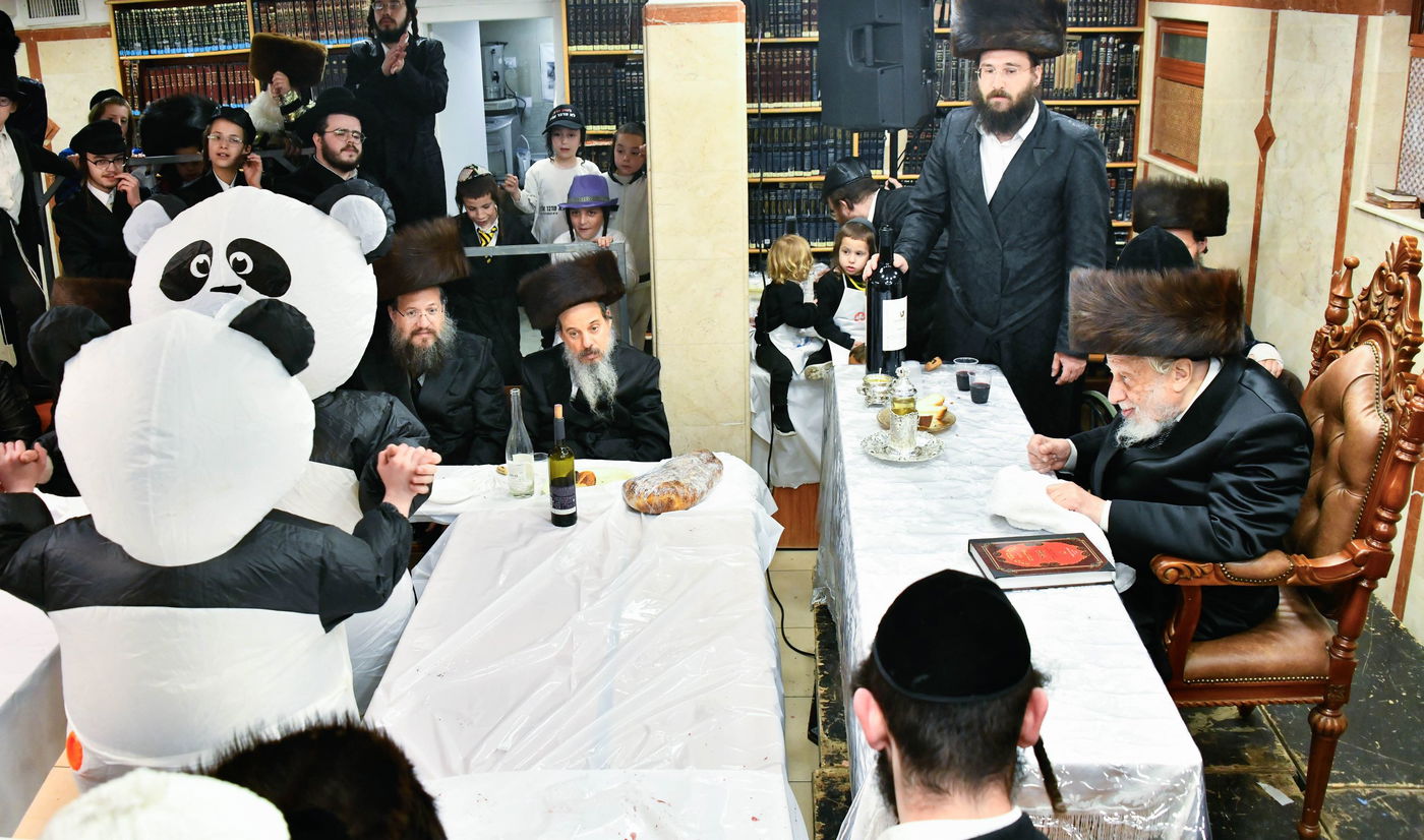 פורים בחצה"ק קופיטשניץ