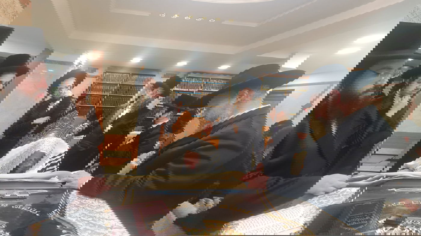 פורים בחצה"ק קופיטשניץ