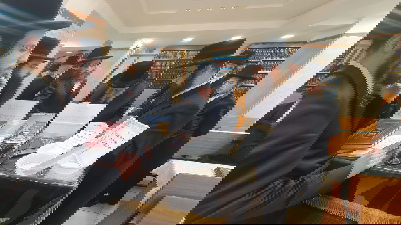 פורים בחצה"ק קופיטשניץ