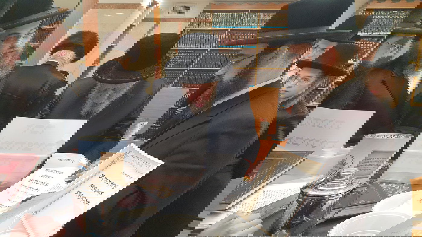 פורים בחצה"ק קופיטשניץ