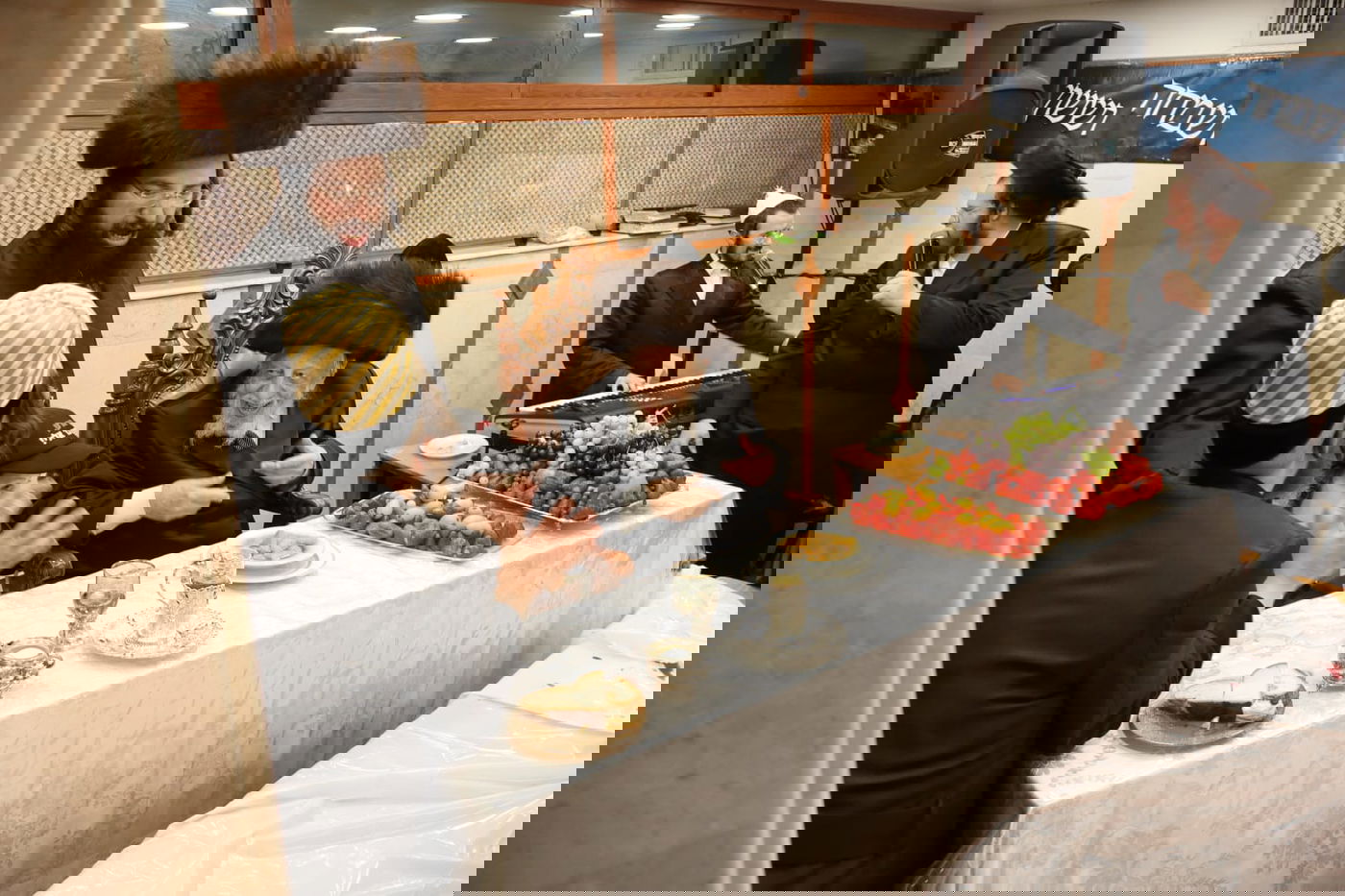 פורים בחצה"ק קופיטשניץ