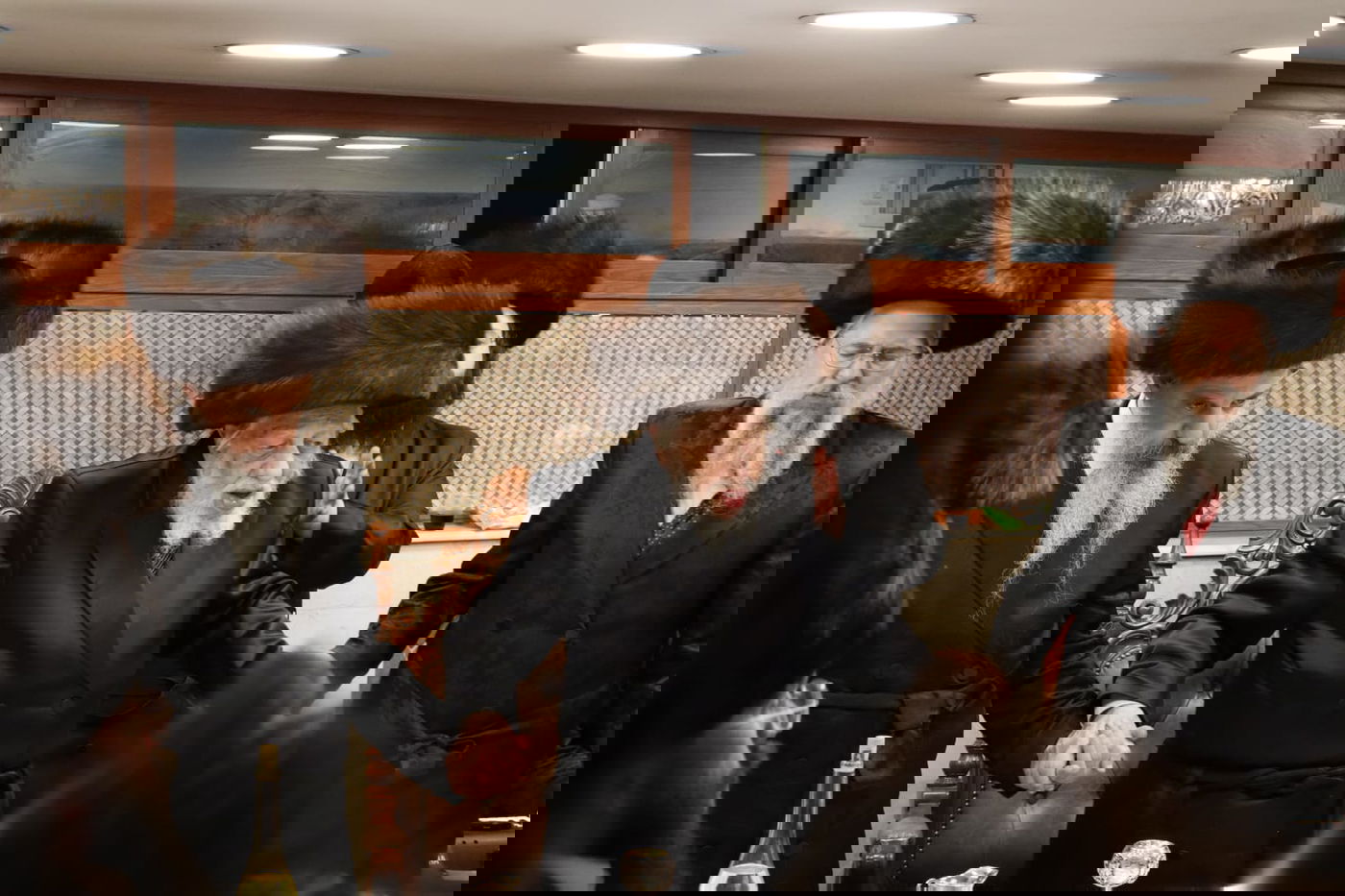 פורים בחצה"ק קופיטשניץ