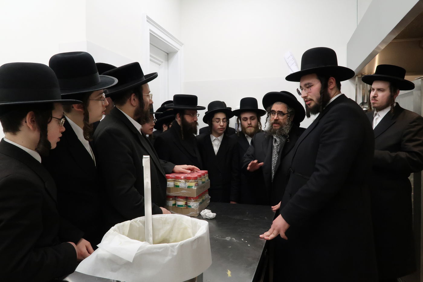 הגה"צ אב"ד סאטמר ווילאמסבורג בביקור באנטווערפן