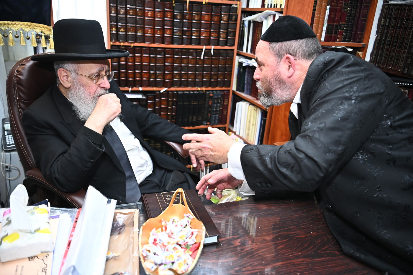 פורים אצל הגאון רבי יצחק יוסף