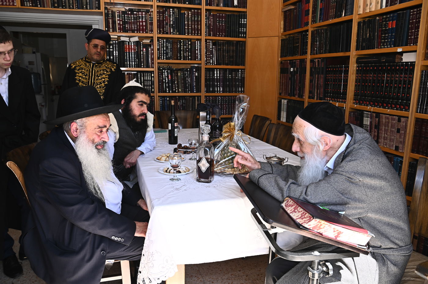 פורים אצל הגאון הרב יהודה כהן