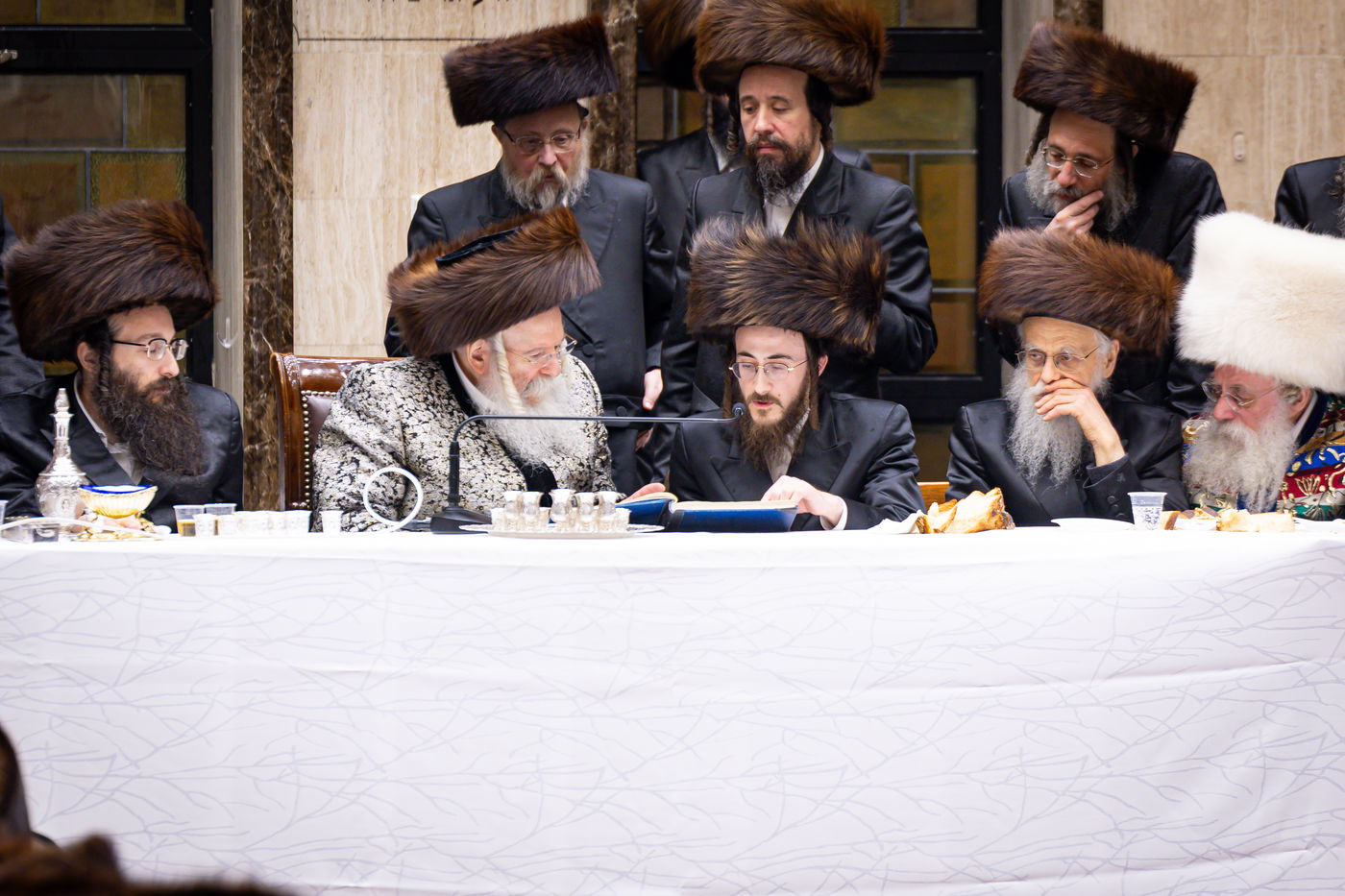 פורים בחצה"ק באבוב