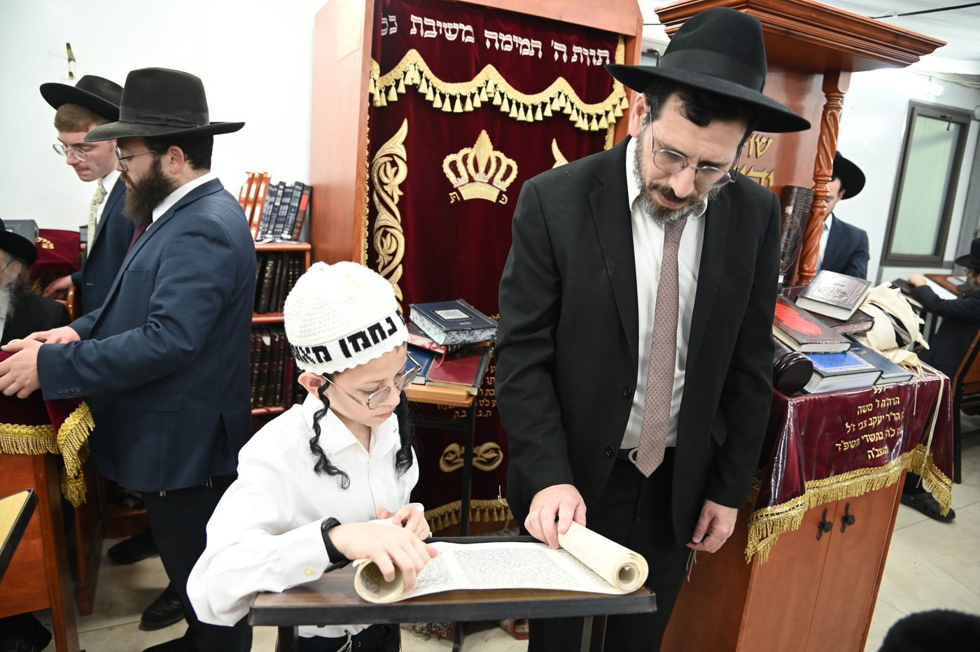 פורים אצל הגאון רבי שמעון גלאי