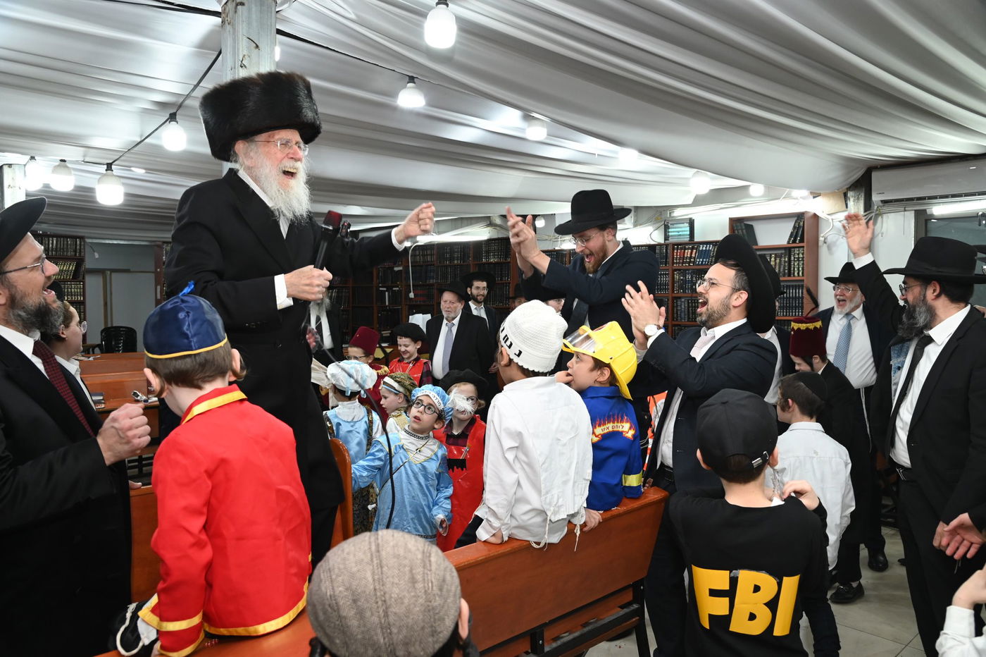 פורים אצל הגאון רבי שמעון גלאי