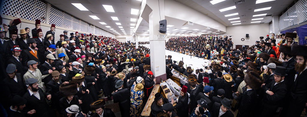 פורים בחצה"ק באבוב 45