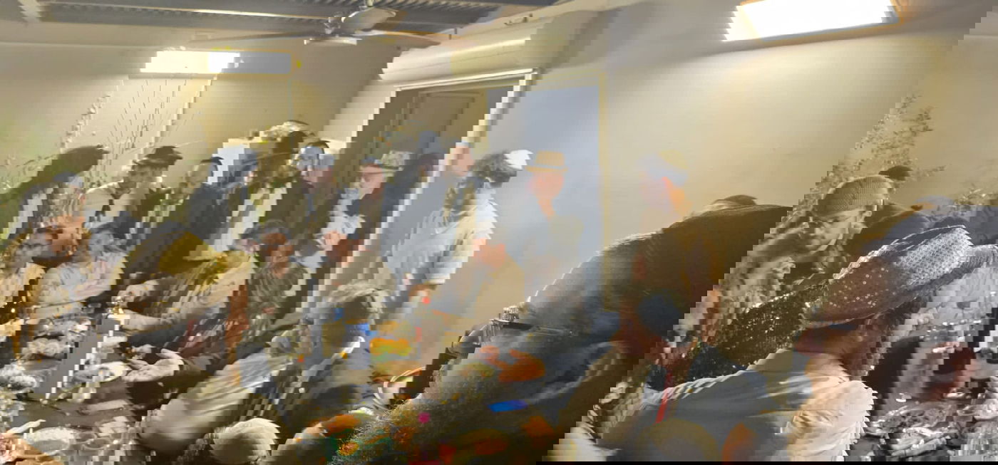 שמחת פורים בביתו של אליהו ארנד