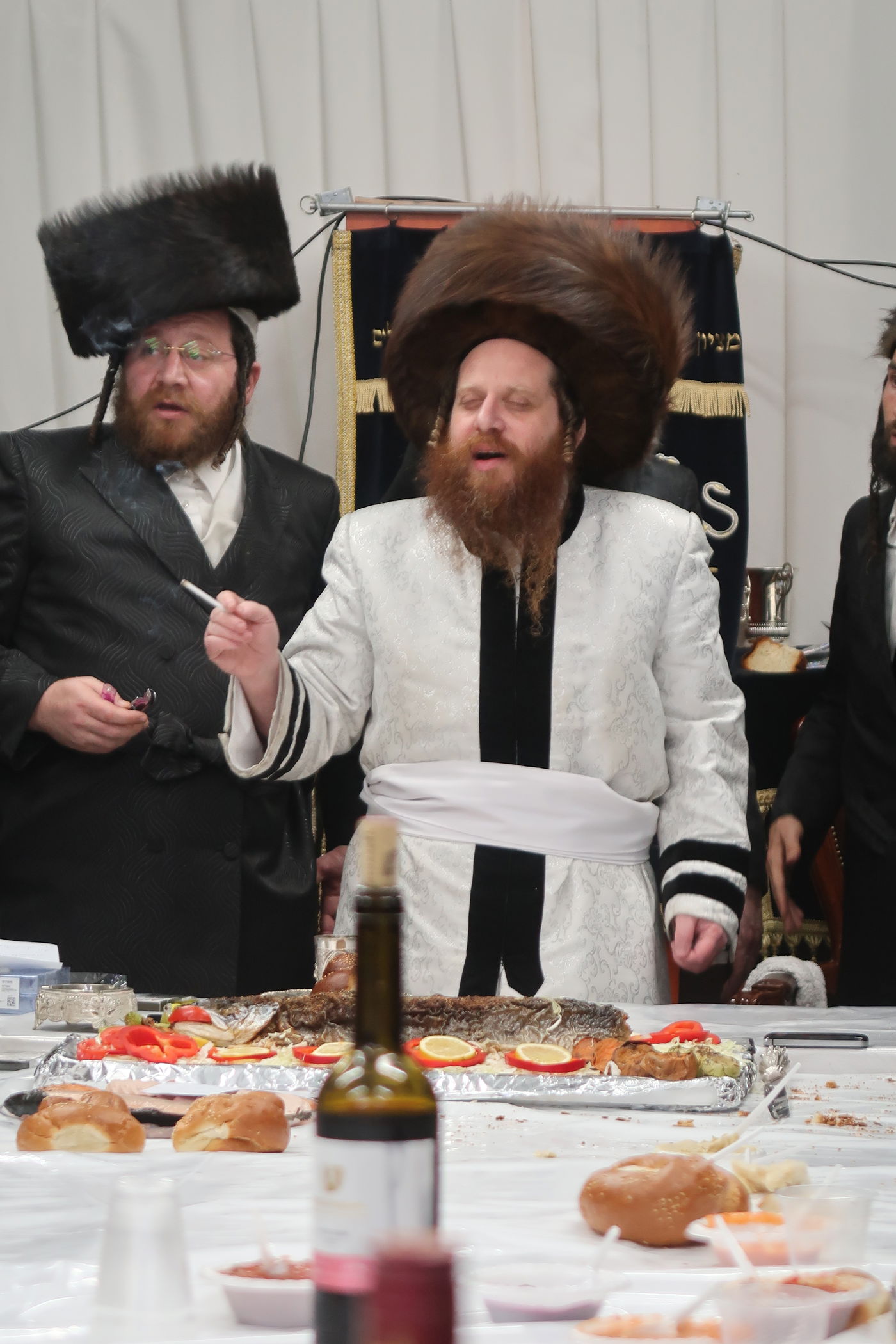 פורים בחצה"ק מיאלען