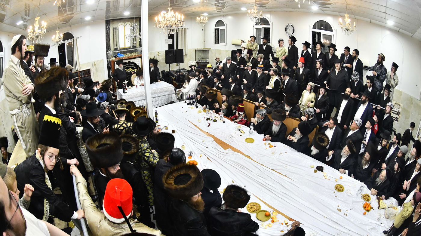 פורים בחצה"ק ביאלה בבני ברק בירושלים