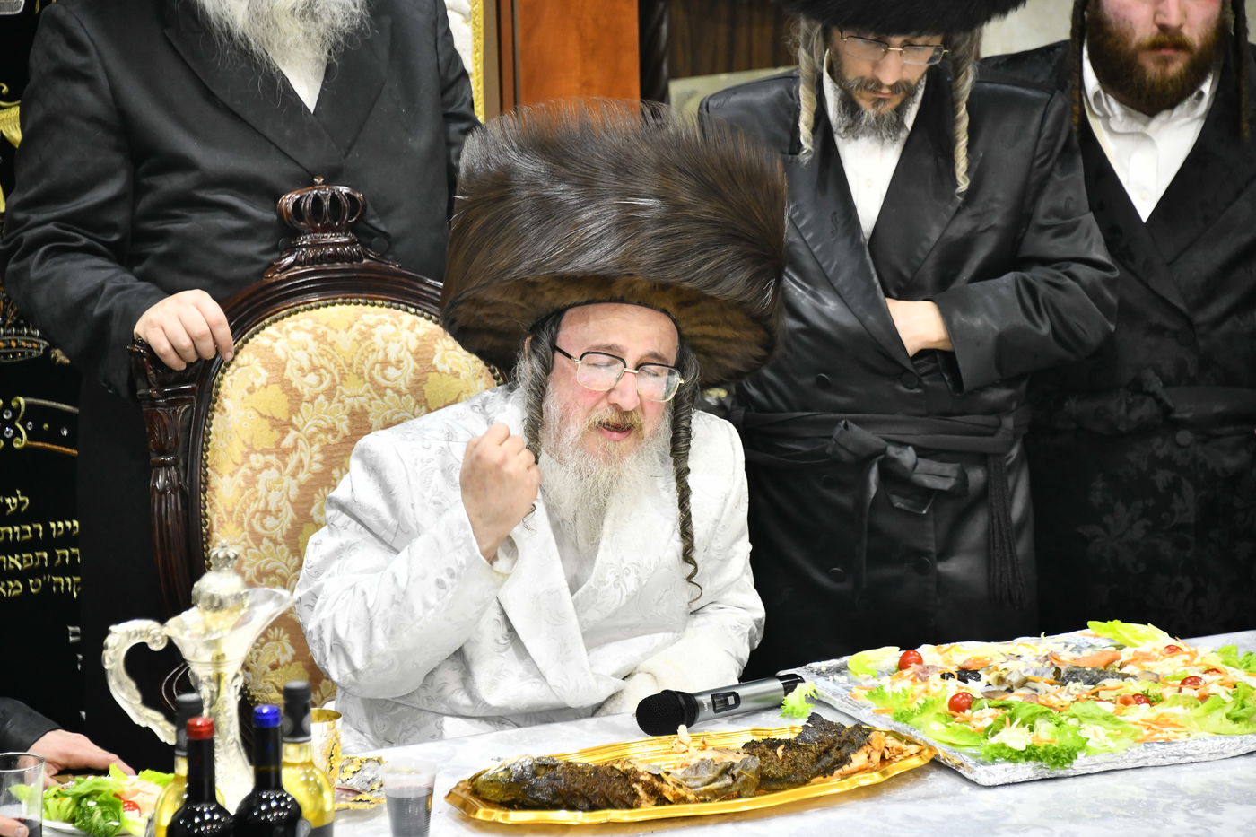 פורים בחצה"ק ביאלה בבני ברק בירושלים