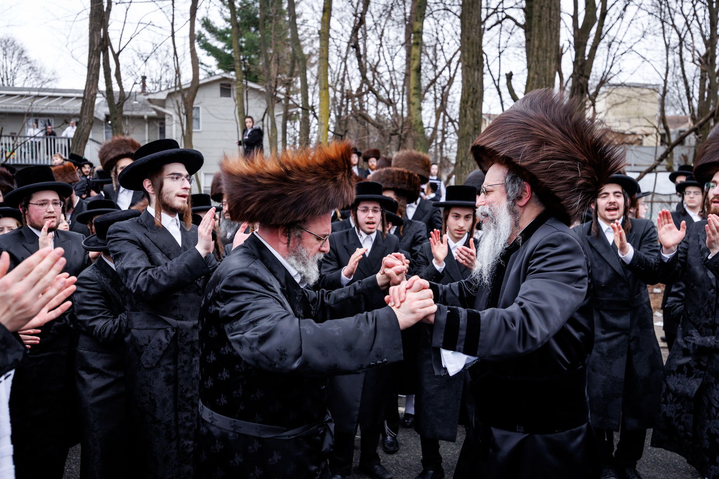 הכנסת ספר תורה לביהמ"ד סאטמר מונסי 