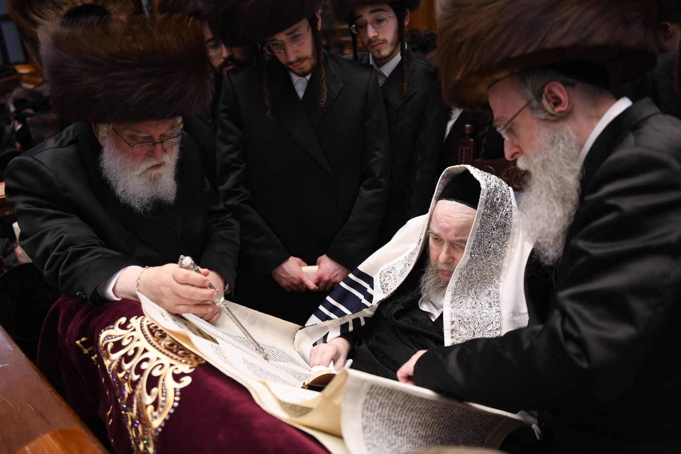 פורים בחצה"ק בעלזא