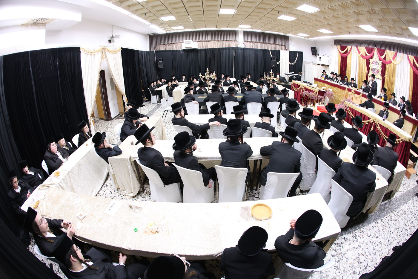 סיום מסכת שבת בישיבת נדבורנה