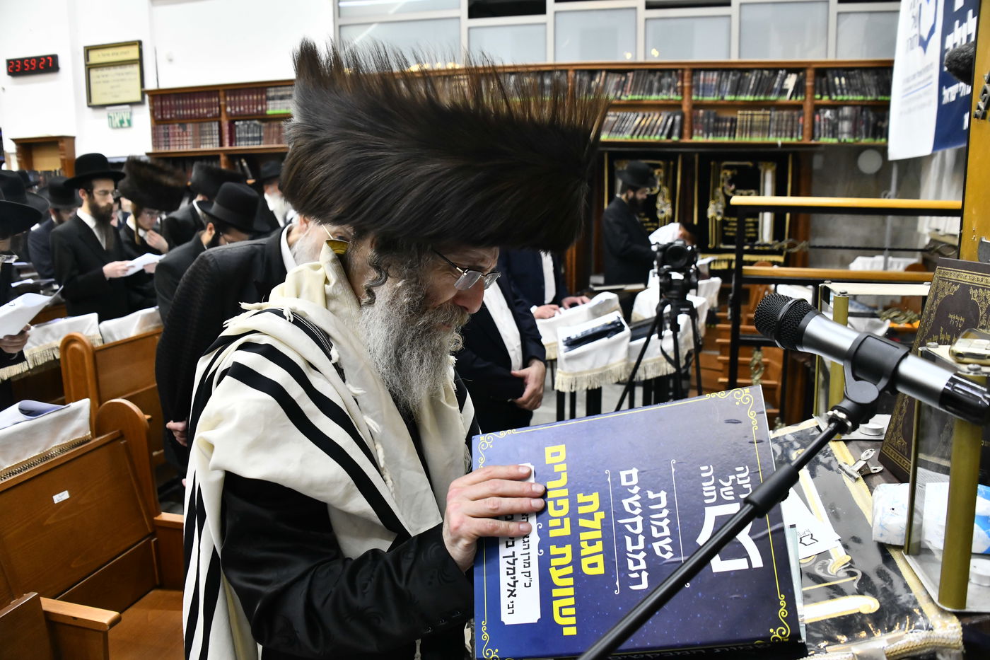 ההמונים זעקו ודמעו לישועה, בשרשרת מעמדות הסגולה של רינה של תורה סביב שלושת ימי הפורים