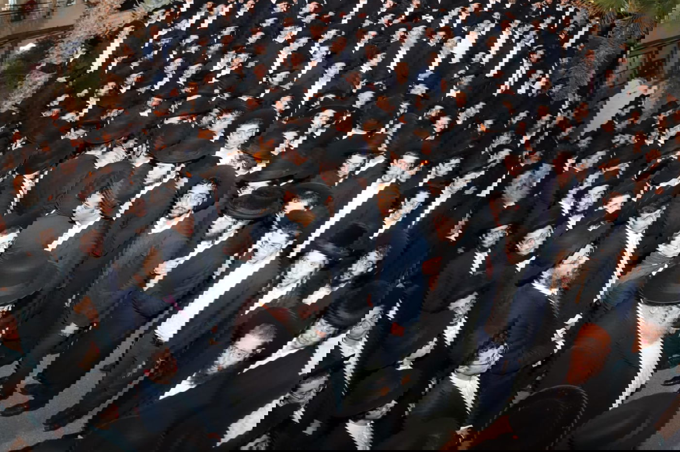  מסע הלוויית הגאון רבי נחמן פלונצ'ק זצ"ל