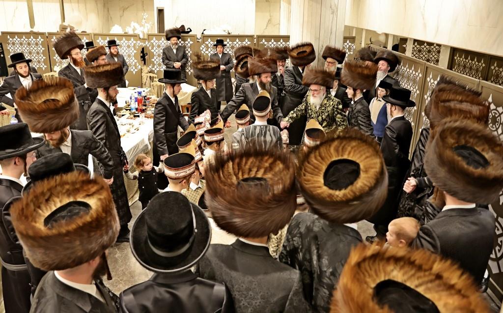 שמחת השבע ברכות בחצה"ק ויזניץ  - פרמישלאן 