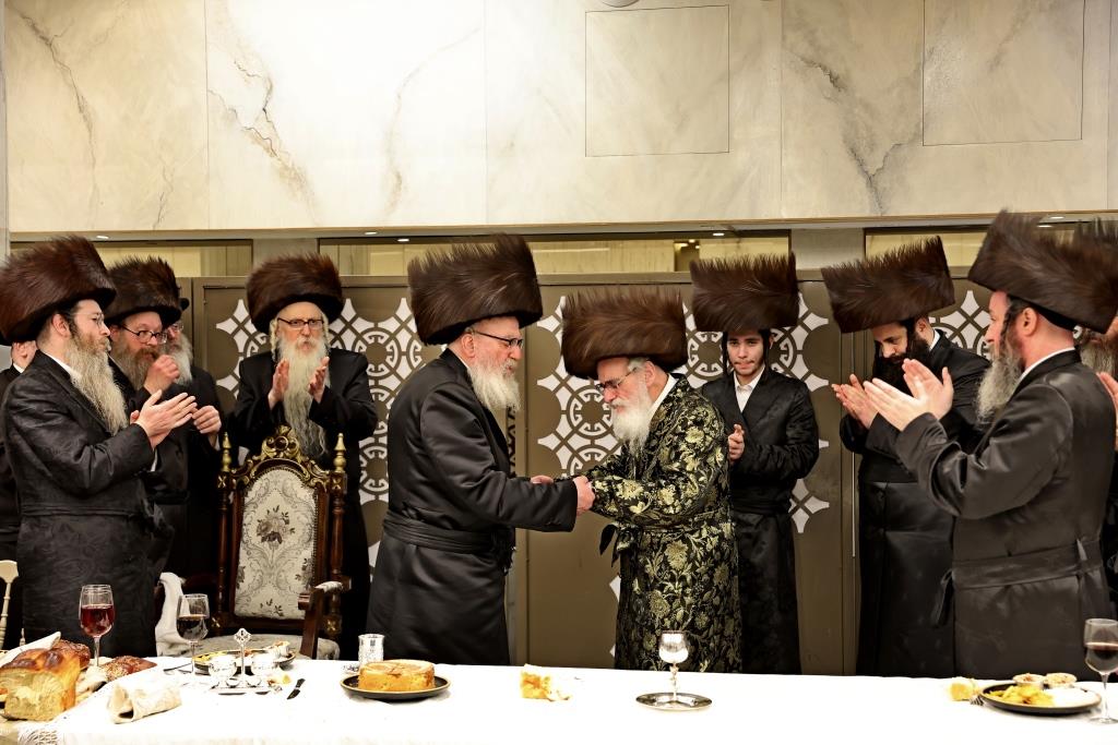 שמחת השבע ברכות בחצה"ק ויזניץ  - פרמישלאן 