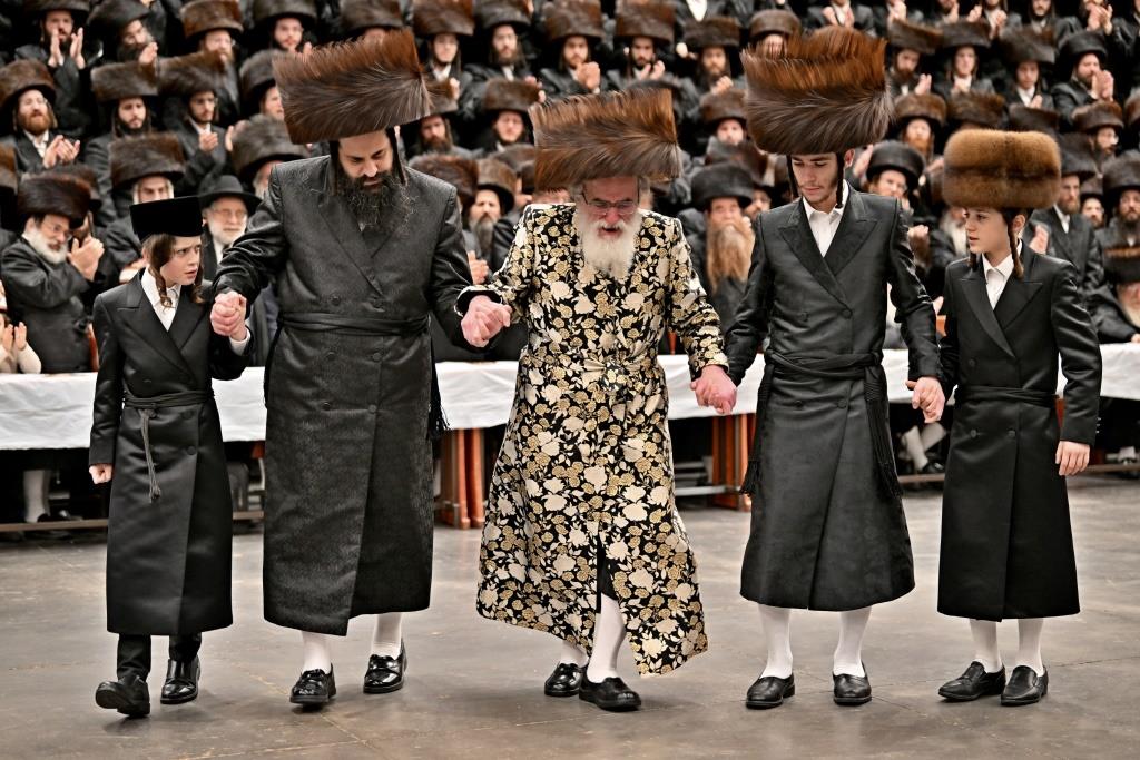 שמחת השבע ברכות בחצה"ק ויזניץ  - פרמישלאן 