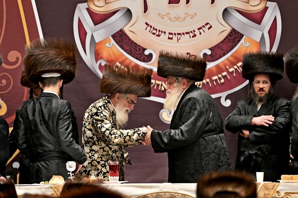 שמחת השבע ברכות בחצה"ק ויזניץ  - פרמישלאן 