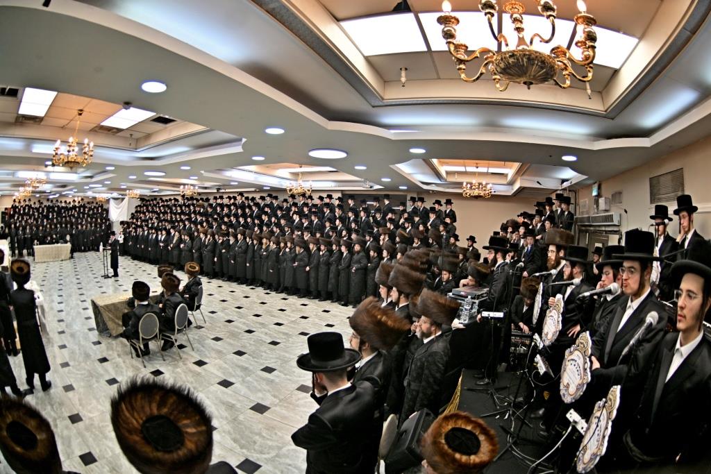 שמחת השבע ברכות בחצה"ק ויזניץ  - פרמישלאן 