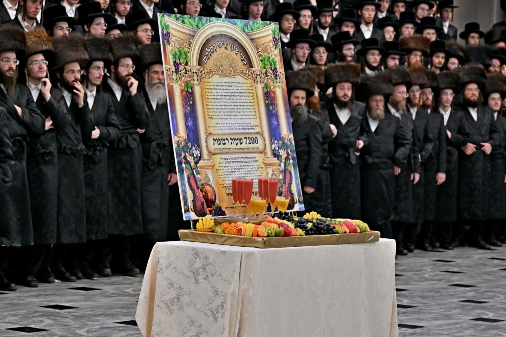 שמחת השבע ברכות בחצה"ק ויזניץ  - פרמישלאן 